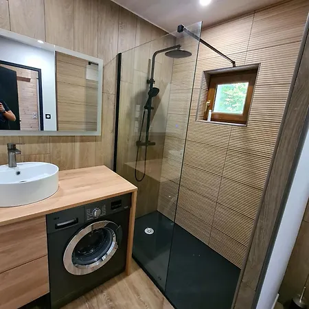 3 Etoiles, Meuble, 45m2, Station, Fibre, Netflix, Plus, Garage Appartement Laveissière