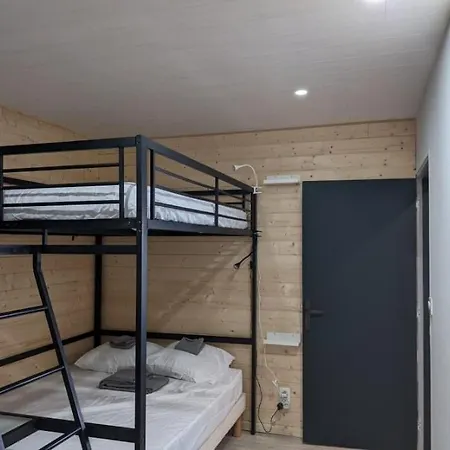 3 Etoiles, Meuble, 45m2, Station, Fibre, Netflix, Plus, Garage Apartamento *