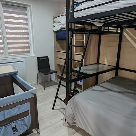 Apartamento 3 Etoiles, Meuble, 45m2, Station, Fibre, Netflix, Plus, Garage