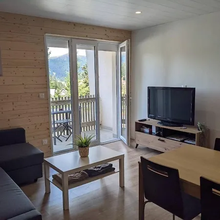 3 Etoiles, Meuble, 45m2, Station, Fibre, Netflix, Plus, Garage Appartement *