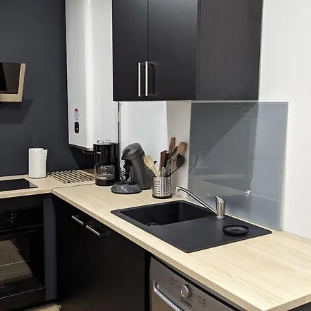 3 Etoiles, Meuble, 45m2, Station, Fibre, Netflix, Plus, Garage Laveissière