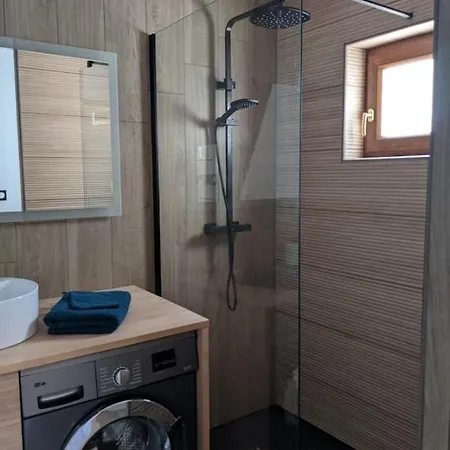 3 Etoiles, Meuble, 45m2, Station, Fibre, Netflix, Plus, Garage